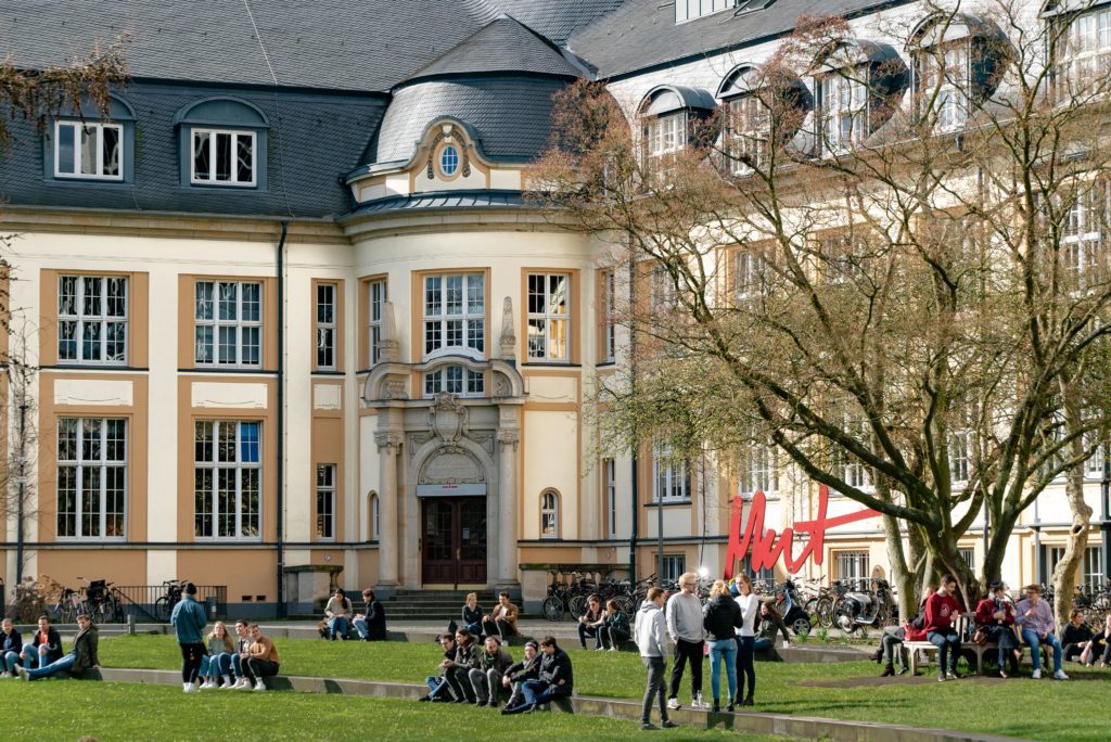 Vad är en Högskoleutbildning